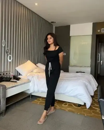 Call Girls Bishramganj Cash On Delivery